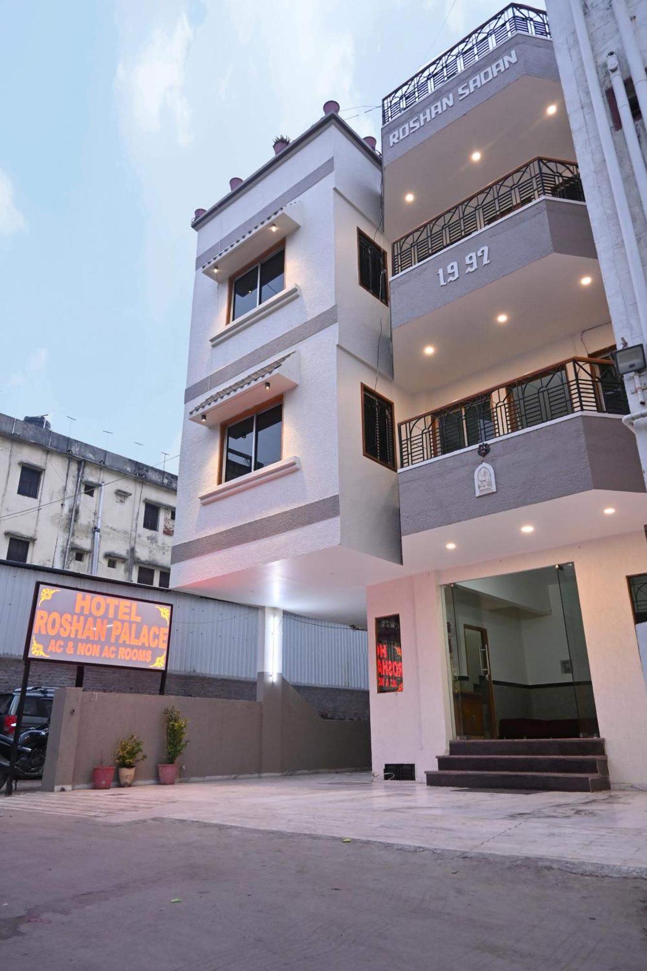 Hotel Roshan Palace Ambaji ภายนอก รูปภาพ